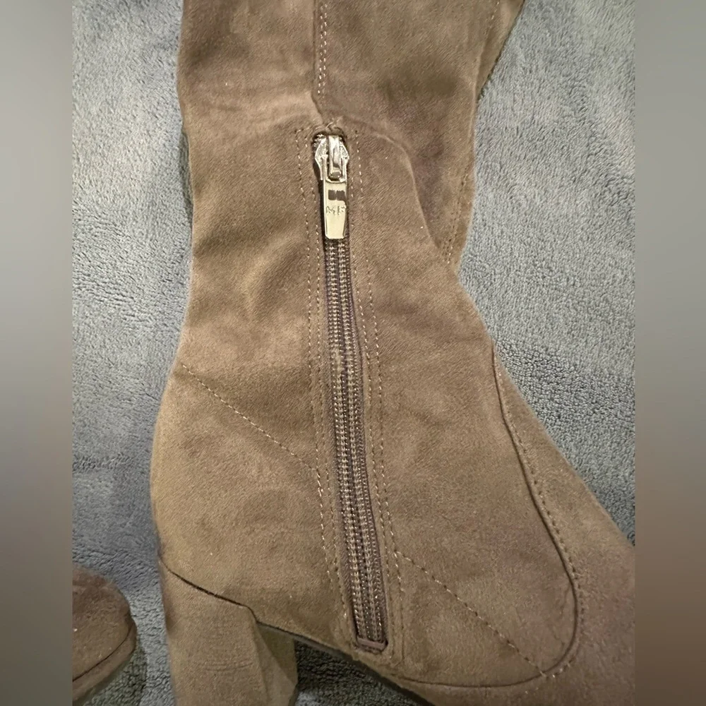 Marc Fisher 20 inch high over the knee brown suede boots size 6.5